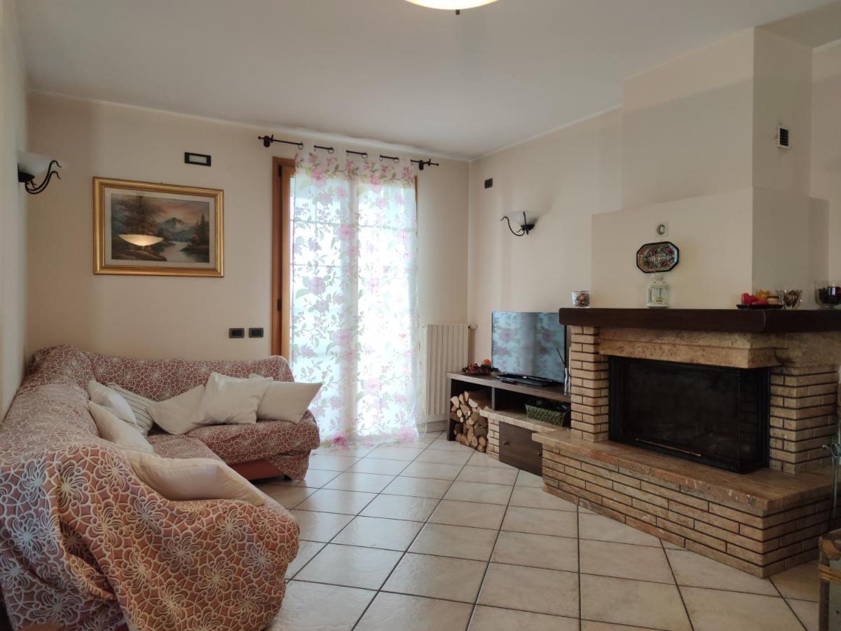 Апартаменты Relax In Collina A Due Passi Dal Mare Torriana Экстерьер фото