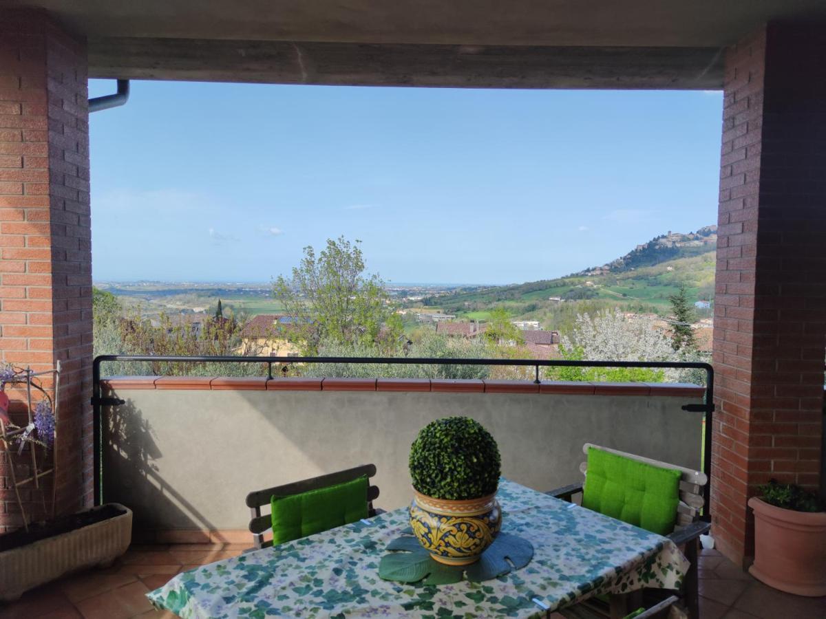 Апартаменты Relax In Collina A Due Passi Dal Mare Torriana Экстерьер фото